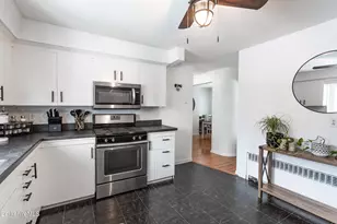 15 Longfellow Ave, Pittsfield, MA 01201 - Photo 8