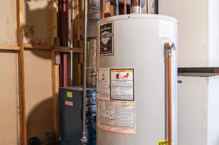 15 Longfellow Ave, Pittsfield, MA 01201 - Photo 24