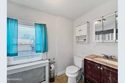 461 Elm St, Pittsfield, MA 01201 - Photo 20