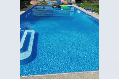 461 Elm St, Pittsfield, MA 01201 - Photo 6