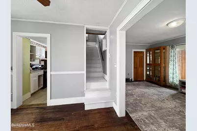 461 Elm St, Pittsfield, MA 01201 - Photo 16