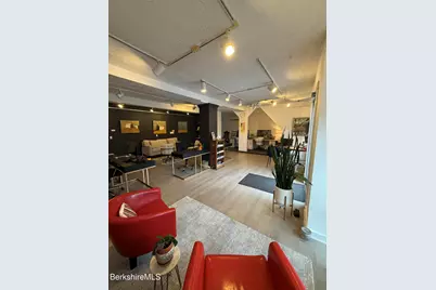 402 Park St #1St Floor, Great Barrington, MA 01236 - Photo 2