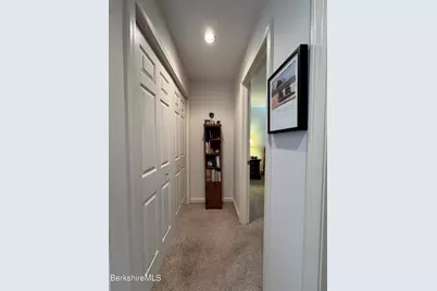 9063 Mountainside Dr, Hancock, MA 01237 - Photo 34