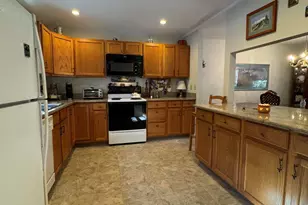 9063 Mountainside Dr, Hancock, MA 01237 - Photo 14