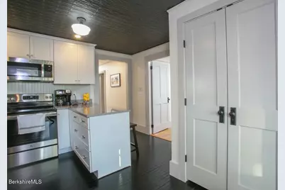 44 Main St APT #1, Stockbridge, MA 01262 - Photo 10