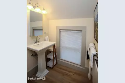 44 Main St #3, Stockbridge, MA 01262 - Photo 10