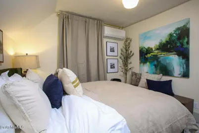 44 Main St #3, Stockbridge, MA 01262 - Photo 8