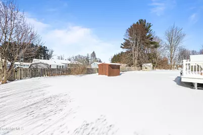 40 Baldwin Ave, Pittsfield, MA 01201 - Photo 6