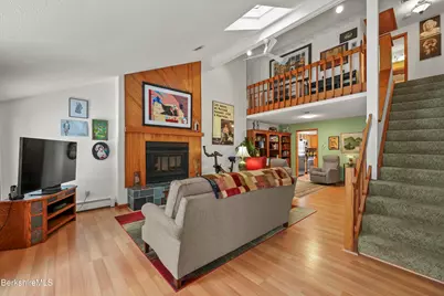 30 Clifden Ct #Unit 2, Lenox, MA 01240 - Photo 6