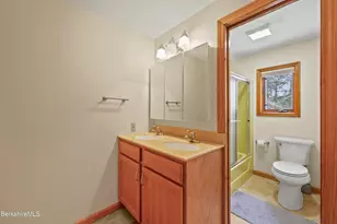 30 Clifden Ct, Lenox, MA 01240 - Photo 32