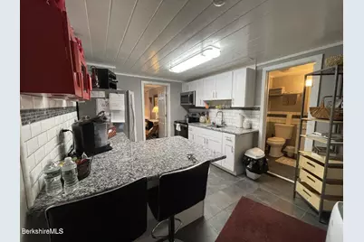 19 N Church St #5, North Adams, MA 01247 - Photo 6