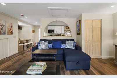 18-1 Morgan St #1, Lenox, MA 01240 - Photo 10