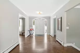 93 Gravesleigh Terrace, Pittsfield, MA 01201 - Photo 2