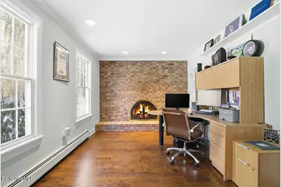 93 Gravesleigh Ter, Pittsfield, MA 01201 - Photo 4