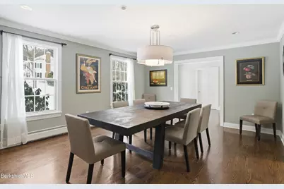 93 Gravesleigh Ter, Pittsfield, MA 01201 - Photo 6