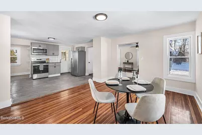 40 Roland St, Pittsfield, MA 01201 - Photo 10