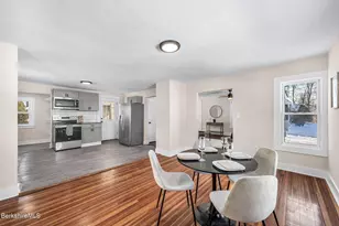 40 Roland St, Pittsfield, MA 01201 - Photo 10