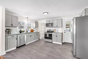 40 Roland St, Pittsfield, MA 01201 - Photo 1