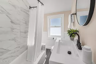 40 Roland St, Pittsfield, MA 01201 - Photo 18