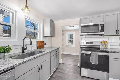 40 Roland St, Pittsfield, MA 01201 - Photo 6