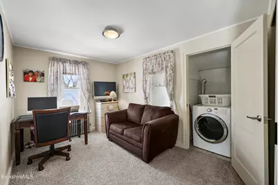 11 Crane Ave, Pittsfield, MA 01201 - Photo 24