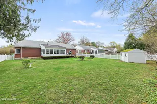 112 Sampson Pkwy, Pittsfield, MA 01201 - Photo 20