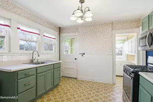 18 Meadow Ln, Pittsfield, MA 01201 - Photo 14