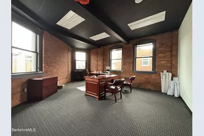 34 Depot St, Pittsfield, MA 01201 - Photo 4