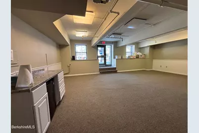 34 Depot St, Pittsfield, MA 01201 - Photo 4