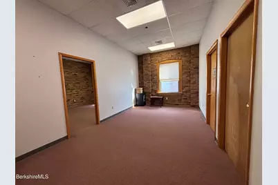 34 Depot St, Pittsfield, MA 01201 - Photo 4