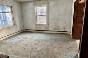 71 Dickinson Ave, Pittsfield, MA 01201 - Photo 8