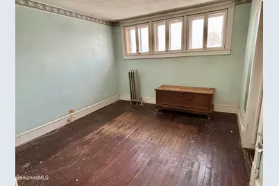 71 Dickinson Ave, Pittsfield, MA 01201 - Photo 20