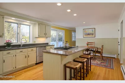 204 Longview Ter, Williamstown, MA 01267 - Photo 8