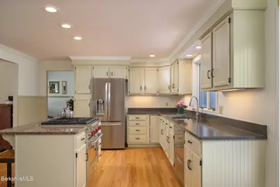 204 Longview Ter, Williamstown, MA 01267 - Photo 12