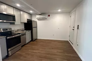 235 East St, Pittsfield, MA 01201 - Photo 1