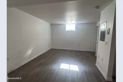 235 East St #027, Pittsfield, MA 01201 - Photo 6