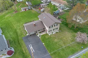 582 E New Lenox Rd, Pittsfield, MA 01201 - Photo 22