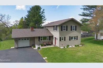 582 East New Lenox Rd, Pittsfield, MA 01201 - Photo 1