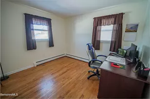 582 E New Lenox Rd, Pittsfield, MA 01201 - Photo 10