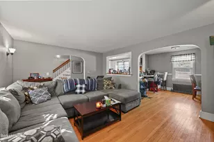 121 Elberon Ave, Pittsfield, MA 01201 - Photo 8