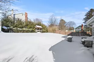 121 Elberon Ave, Pittsfield, MA 01201 - Photo 38