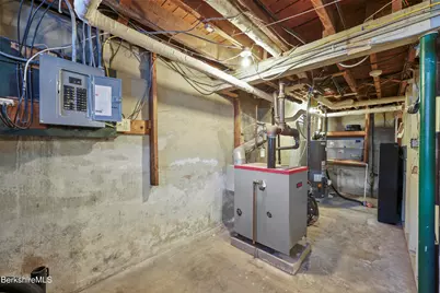 121 Elberon Ave, Pittsfield, MA 01201 - Photo 32