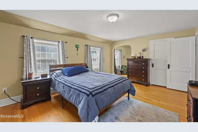 121 Elberon Ave, Pittsfield, MA 01201 - Photo 18