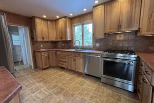 1200 West St, Pittsfield, MA 01201 - Photo 28