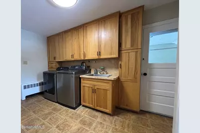 1200 West St, Pittsfield, MA 01201 - Photo 26