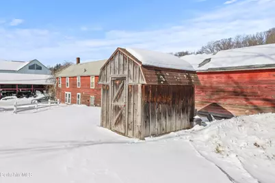 131 Center St, Lee, MA 01238 - Photo 10