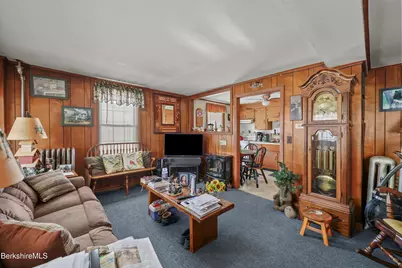 131 Center St, Lee, MA 01238 - Photo 26