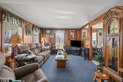 131 Center St, Lee, MA 01238 - Photo 28