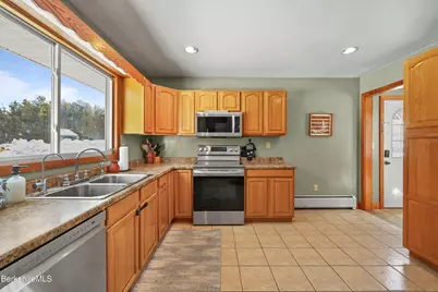 1020 Sandmill Rd, Cheshire, MA 01225 - Photo 14