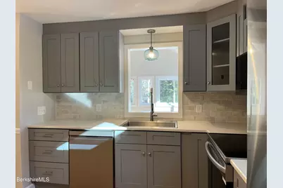 874 East St, Lenox, MA 01240 - Photo 10